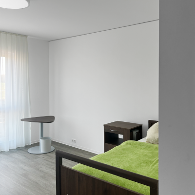 senioren-dependance-waechtersbach-innenraum-02_heitzenroederarchitekten