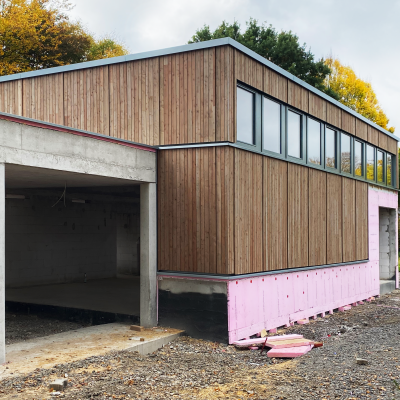 aussegnungshalle-gruendau-03_heitzenroederarchitekten